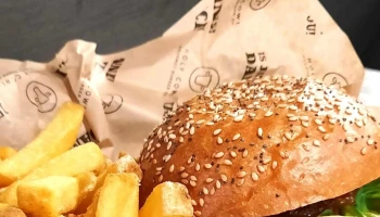 HolyCow! Gourmet Burger Co. Grancia - Grancia