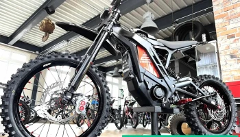 Swizz-e GmbH, Two Wheel e-Mobility - Buttikon