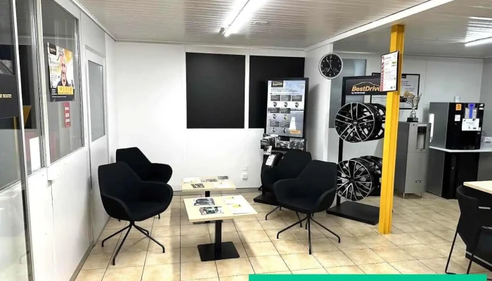 Adam Touring Ecublens (Bussigny) - Ecublens