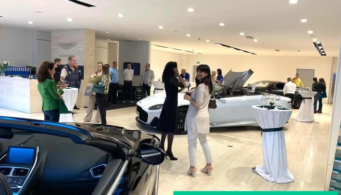 Aston Martin Cadenazzo -  Innenansichten - Cadenazzo
