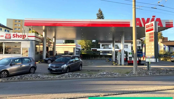 Avia Villars -  Sur Glane   Station Service Avec Shop Zapfsaule - Villars-sur-glâne