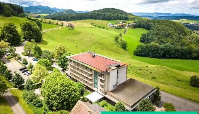 Bad Ramsach Quellhotel -  Aussenbereich - Läufelfingen