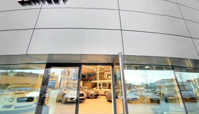 Bentley Zug -    Amag Automobil Und Motoren Ag Street View 360deg Fotos - Cham