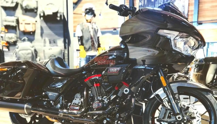 Butikofer Harley Davidson Zurich   Moto84 Katalog - Rümlang