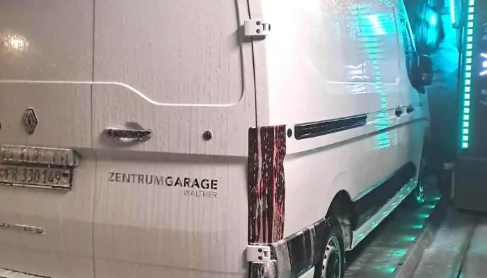 Car Wash -    Red Panda Ag   Dudingen Fribourg Alle - Düdingen