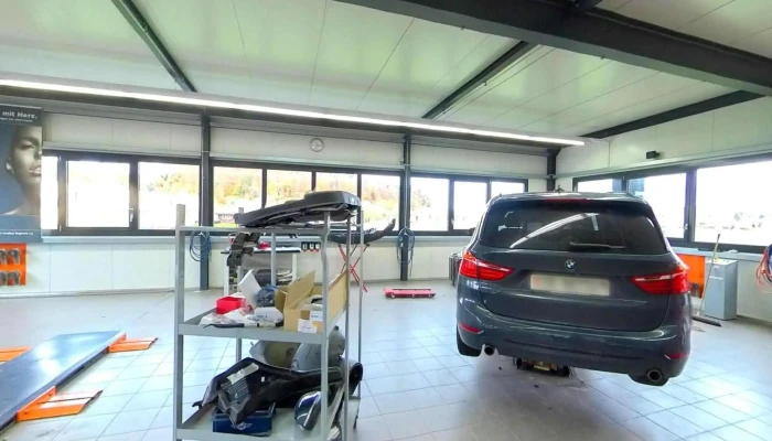 Carrosserie -  Autospritzwerk Markus Tinguely Ag In Bosingen Bosingen 5 - Bösingen