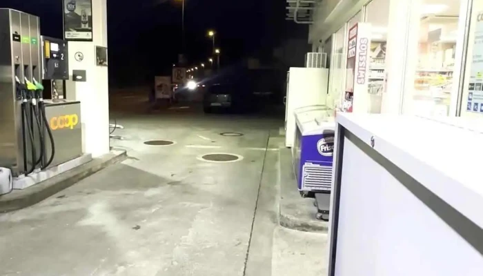 Coop Pronto Shop Mit Tankstelle Gelterkinden -  Videos - Gelterkinden