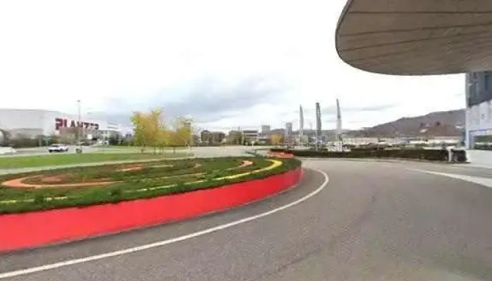 Courtyard Basel -  Street View 360deg Fotos - Pratteln