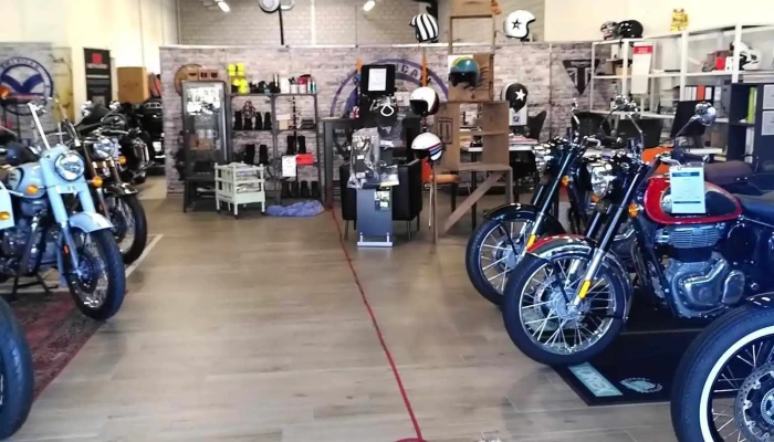 Custom Garage American Motorcycles Royal Enfield Lambretta Alle - Camorino