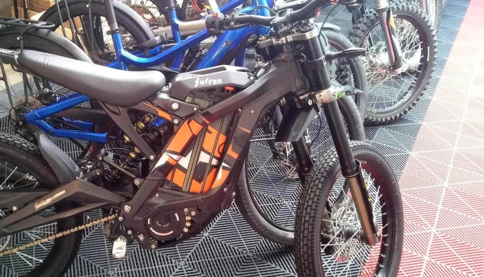 Dani Moto Jean Daniel Allaman Motorradwerkstatt - Lucens