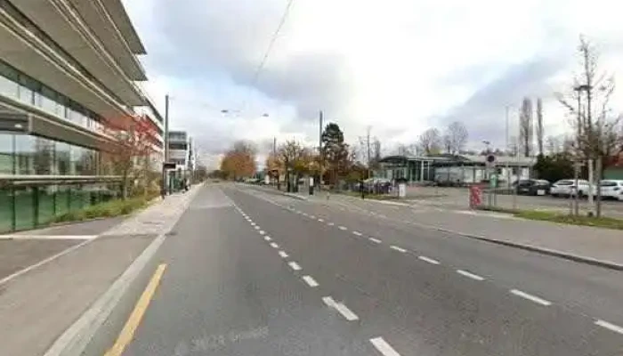 Dorf Garage R Knierim Street View 360deg Fotos - Allschwil