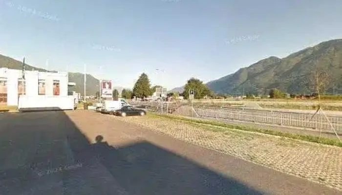Driver Center Agom Camorino -  Street View 360deg Fotos - Camorino