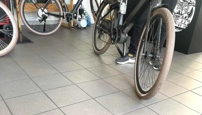 E -  Bike E - go Movement Store Offnungszeiten - Basel
