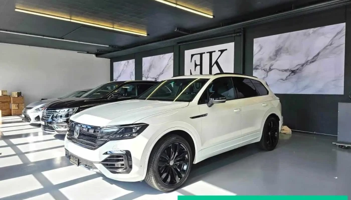 Ek Auto Ag -  Innenansichten - Füllinsdorf