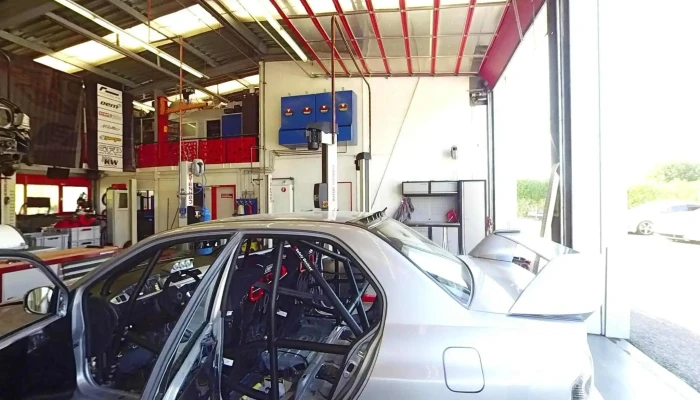 Garage 2m Motorsport Ag -  Street View 360deg Fotos - Kerzers