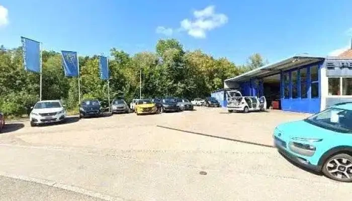 Garage Du Chateau Den Bas Sarl   Peugeot Street View 360deg Fotos - Broc