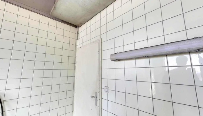 Garage J Cottet Innenansichten - Bossonnens