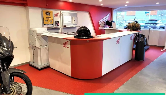 Garage Moderne Motocycles Sarl Innenansichten - Bulle