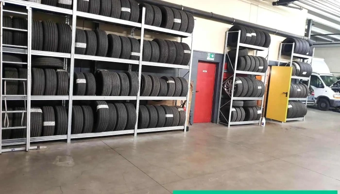 Garage Nino Di Muratovic Nirmel -  Alle - Bioggio