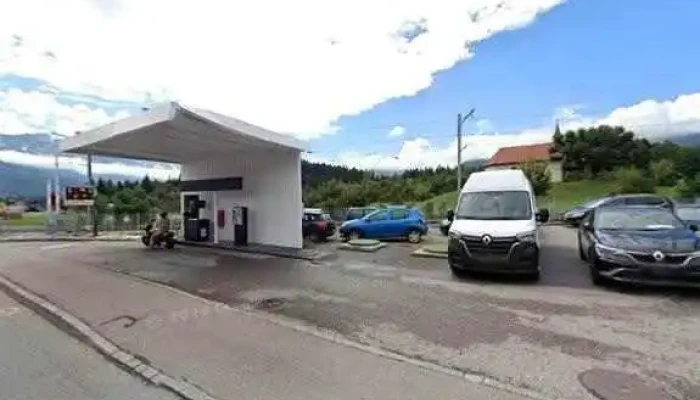 Garage Schuwey Sa La Tour -  De Treme Bulle Dacia Alle - La Tour-de-trême