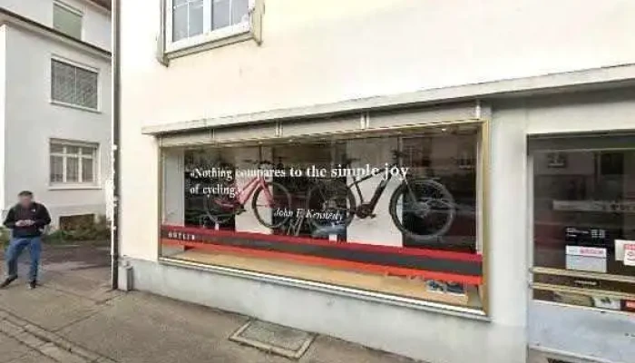 Gutlin Velo Street View 360deg Fotos - Binningen