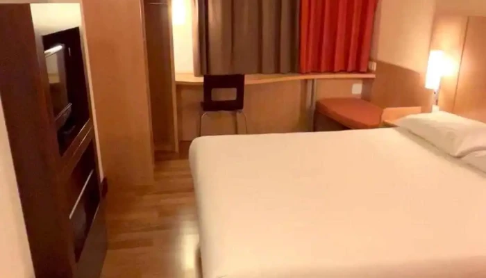 Hotel Ibis Bulle La Gruyere Videos - Bulle