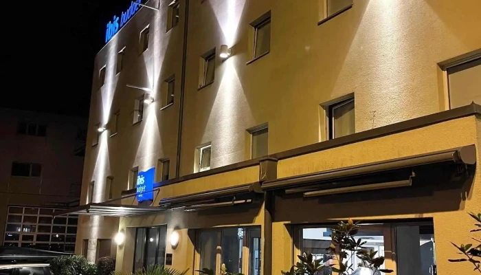 Ibis -  Aussenbereich - Basel
