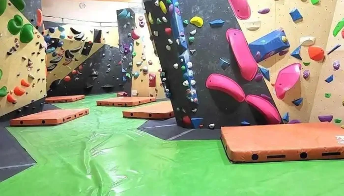Kletterhalle Isatis -  Alle - Aarburg