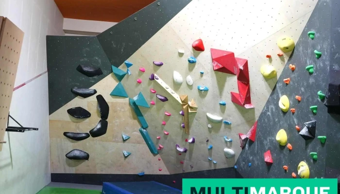Kletterhalle Isatis -  Bouldern - Aarburg
