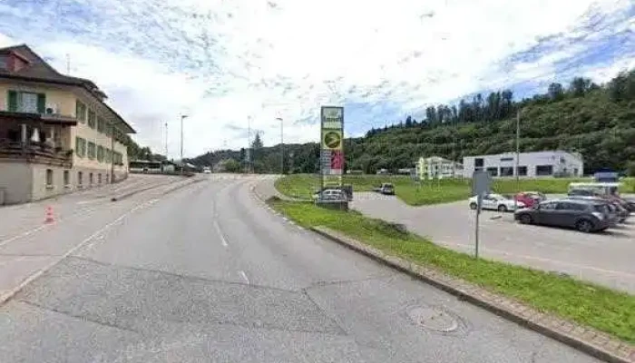 Landi -  Street View 360deg Fotos - Marly