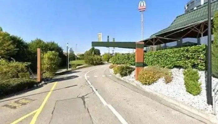 Mcdonalds Restaurant Street View 360deg Fotos - Granges-paccot
