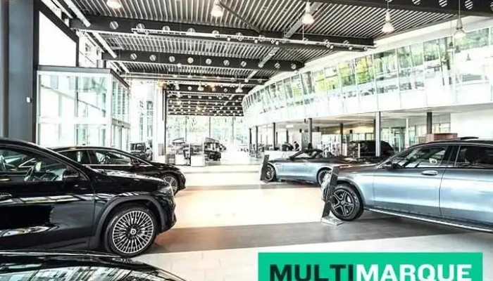 Mercedes -  Benz Automobiles Sa Succursale Voitures Particulieres Granges Paccot Innenansichten - Granges-paccot