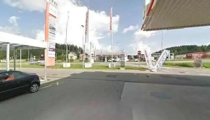 Migrol Service Avec Carburants Shell -  Street View 360deg Fotos - La Tour-de-trême