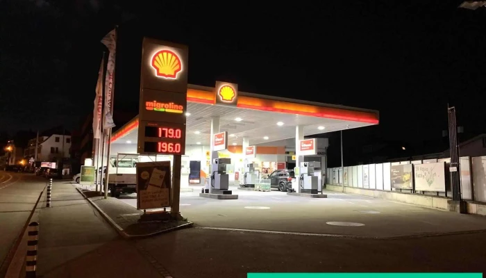 Migrol Service Mit Shell -  Treibstoff Zapfsaule - Birsfelden