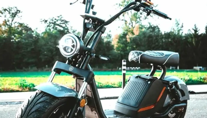 Mk E -  Motors Oberwil Elektro Roller Elektro Scooter Elektro Chopper Vom Inhaber - Oberwil