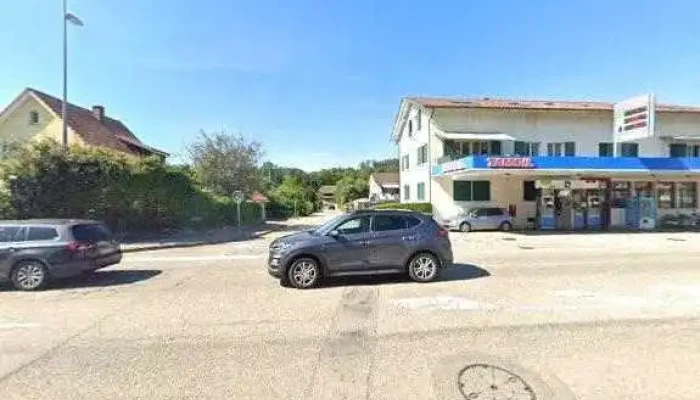 Moto X Gmbh Street View 360deg Fotos - Wünnewil-flamatt