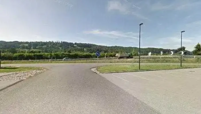 Move Charging Station -  Street View 360deg Fotos - Bulle