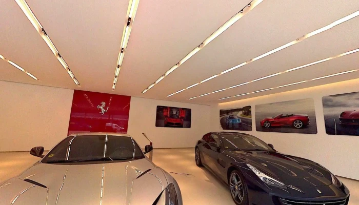 Niki Hasler Ag -    Ferrari Basel Street View 360deg Fotos - Basel