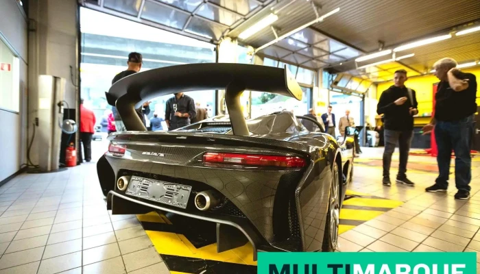P Zero World Authorized Pirelli Dealer -  Alle - Lugano