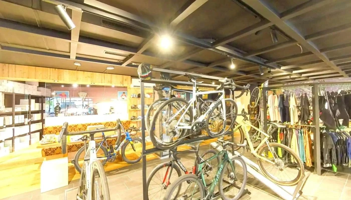 Strade Argovia Velogeschaft Street View 360 Fotos - Aarau