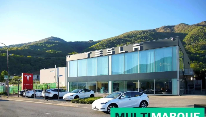 Tesla Center Bellinzona Cadenazzo -  Alle - Cadenazzo