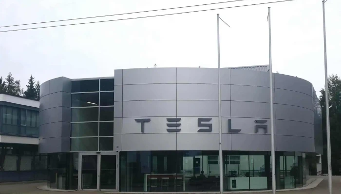 Tesla - St. Gallen