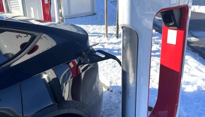 Tesla Supercharger -  Alle - Bulle